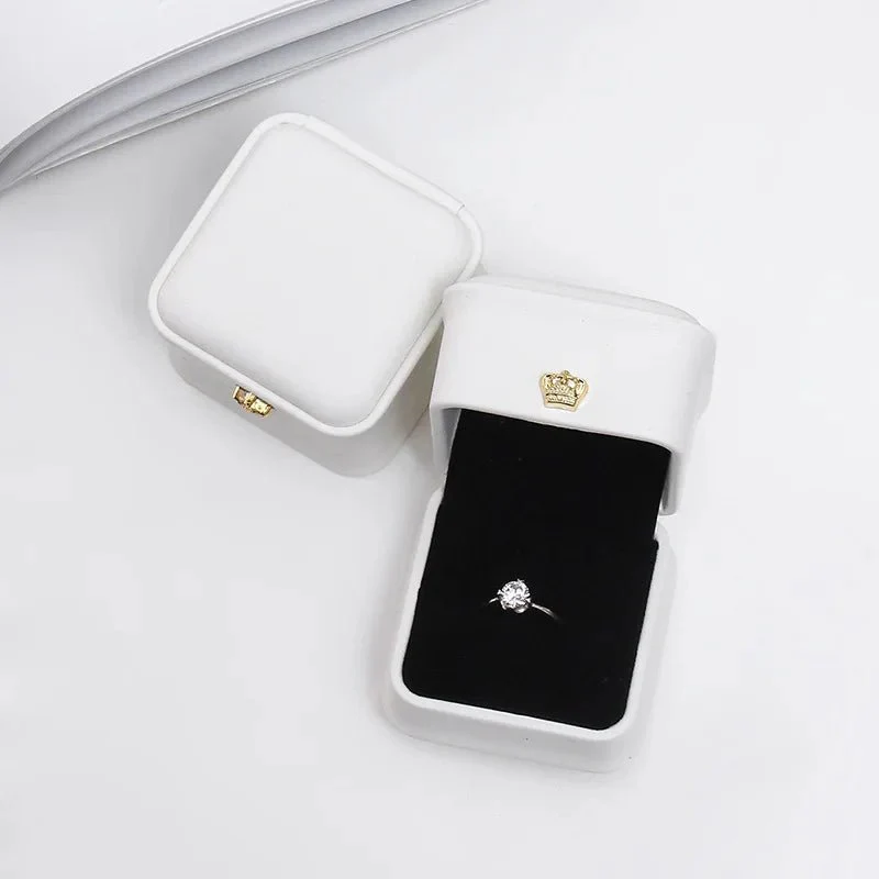 Crown Clasp Jewellery Box - Image 5