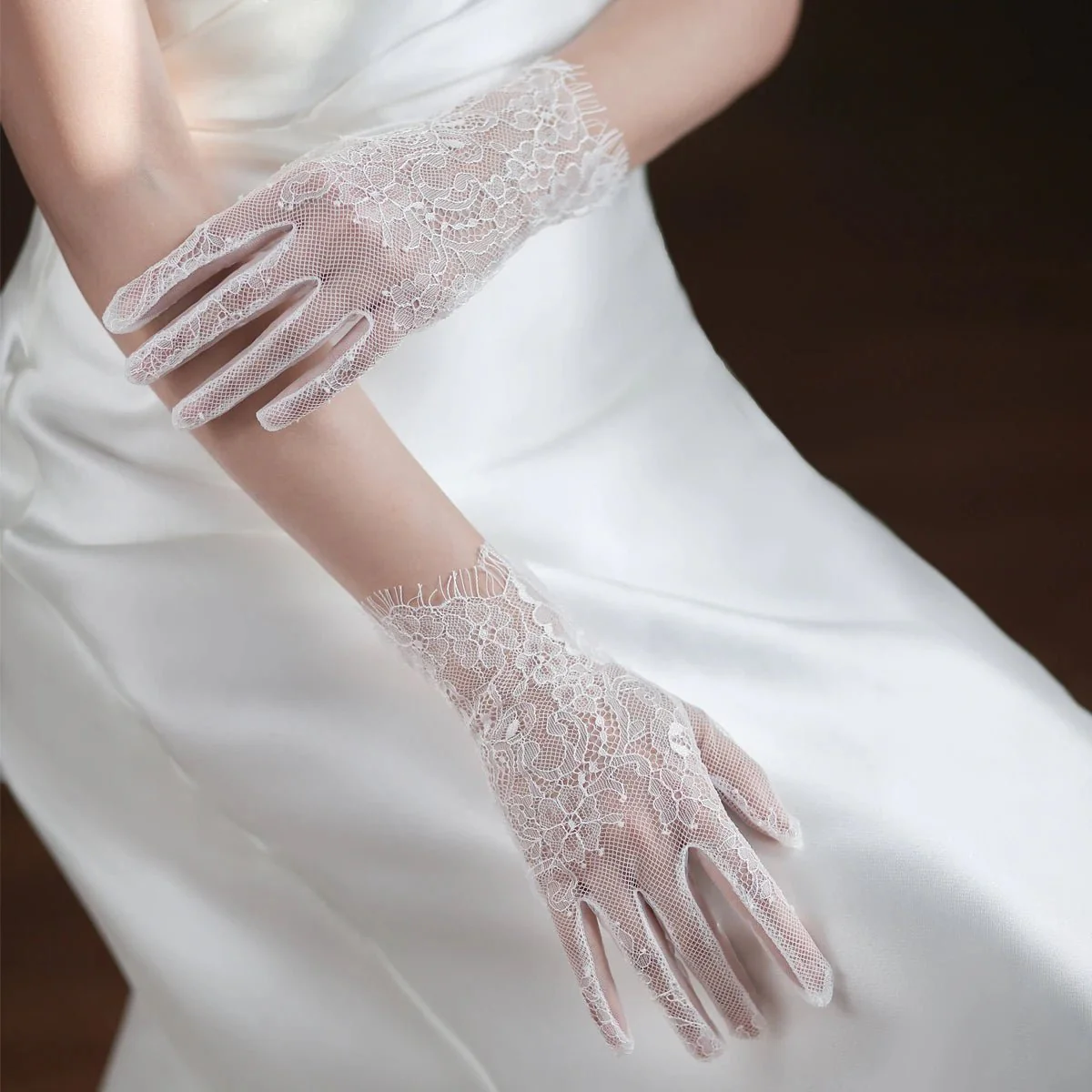 Lucine | Wrist Length Lace Gloves - Image 2