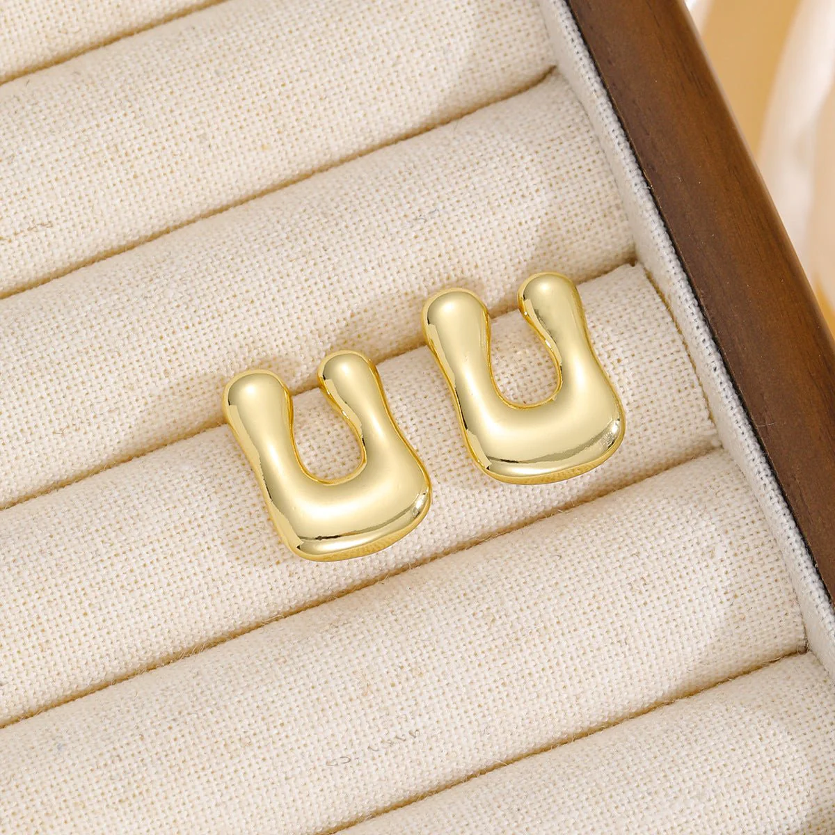 Zara | Alphabet Stud Earrings - Image 9