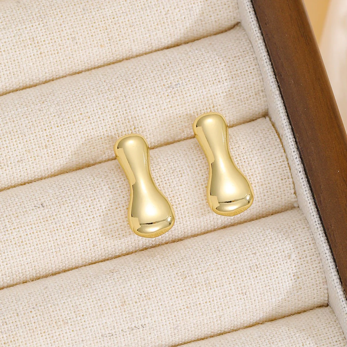 Zara | Alphabet Stud Earrings - Image 10